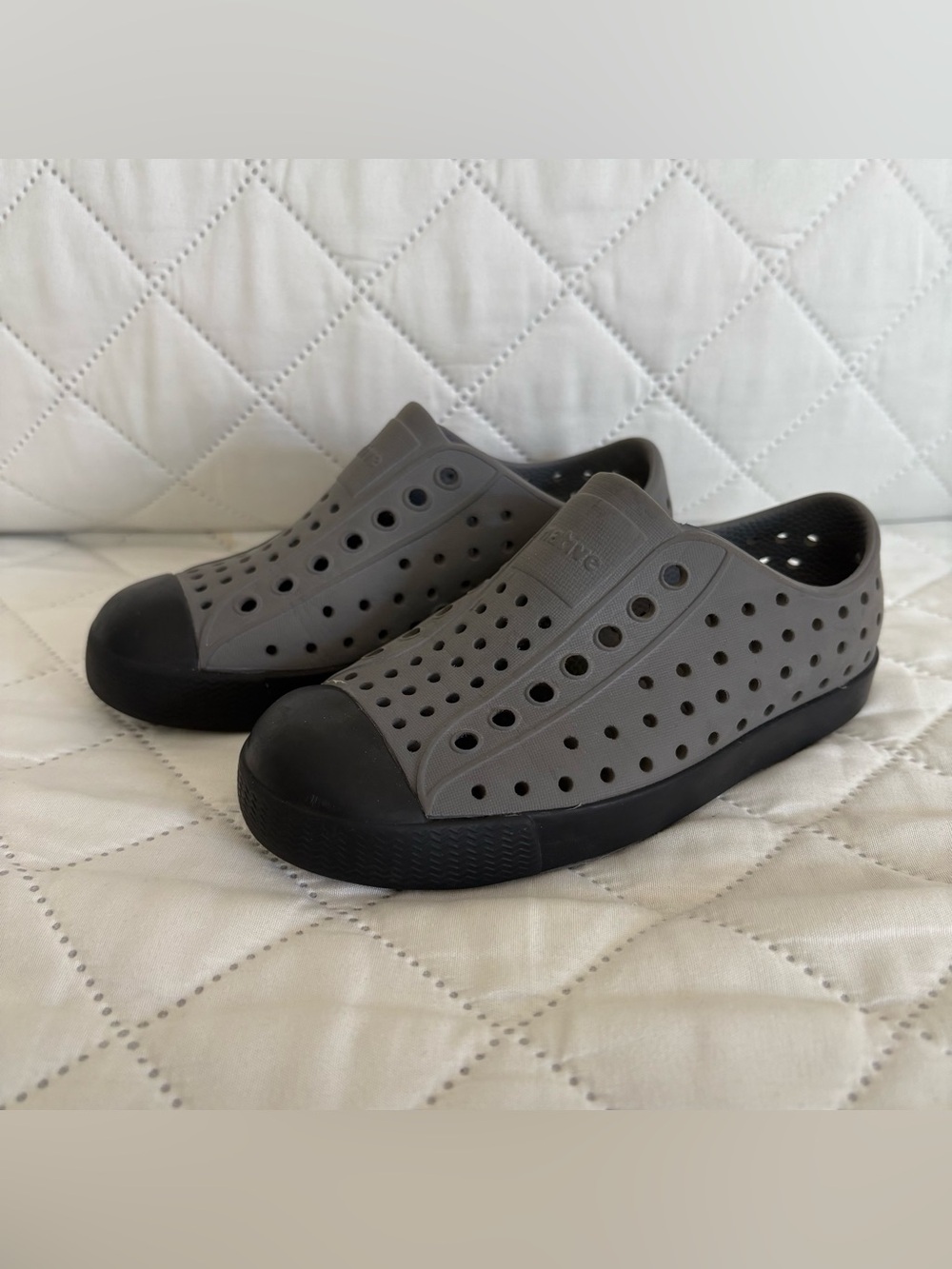 Native Jefferson Grey Black - C11